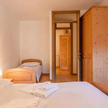 Albergo Diffuso Sutrio Zoncolan Exterior photo